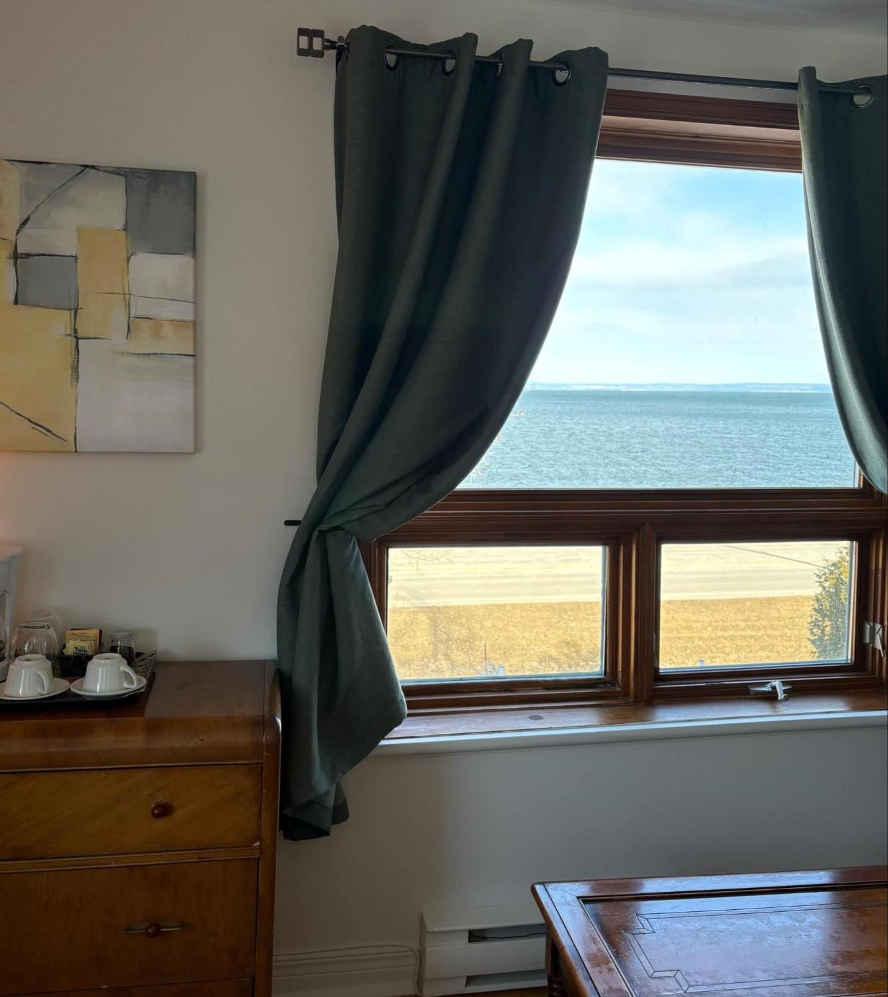 Les Pinsons Des Rives Acomodação com café da manhã La Malbaie Exterior foto